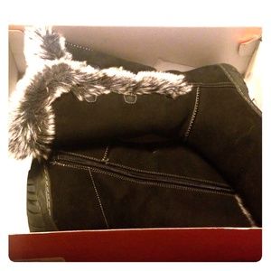 Natural Soul all-thru comfort black boots